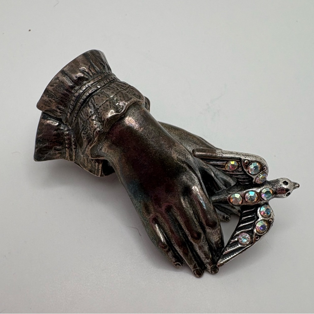 Vintage Pididdly Links Hands Brooch w/ Rhinestone Bird